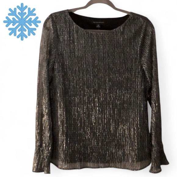 Banana Republic Tops - ❄️🆕 Banana Republic Black with Silver Metallic Blouse. Size M. NWT.